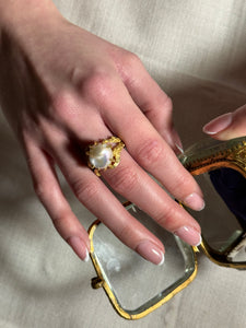 MAGPIE LOOT PEARL RING GOLD